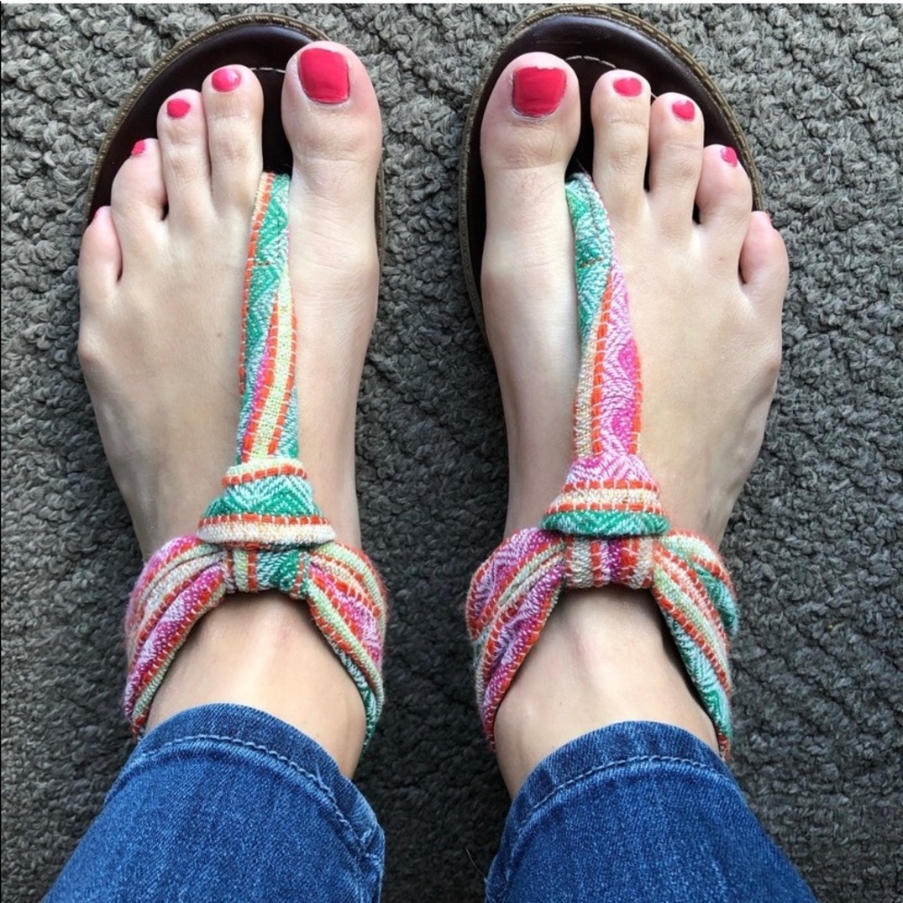 Roxy cute zipper sandals